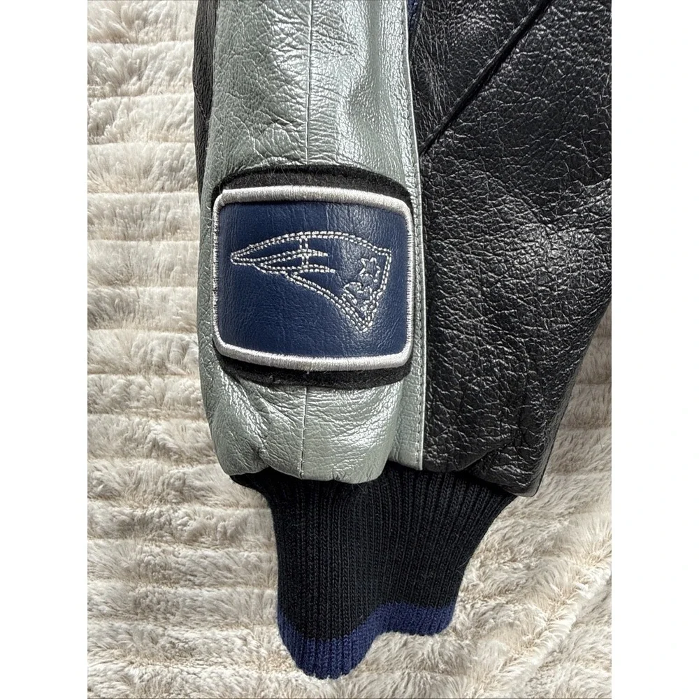 NFL New England Patriots Mens Medium Black Genuine Leather Bomber Jacket EUC